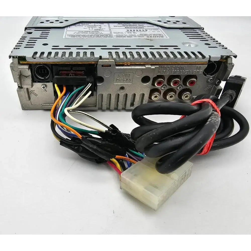 Sony CDX-GT420IP Car CD Player AUX UNTESTED PARTS ONLY Missing Faceplate panel